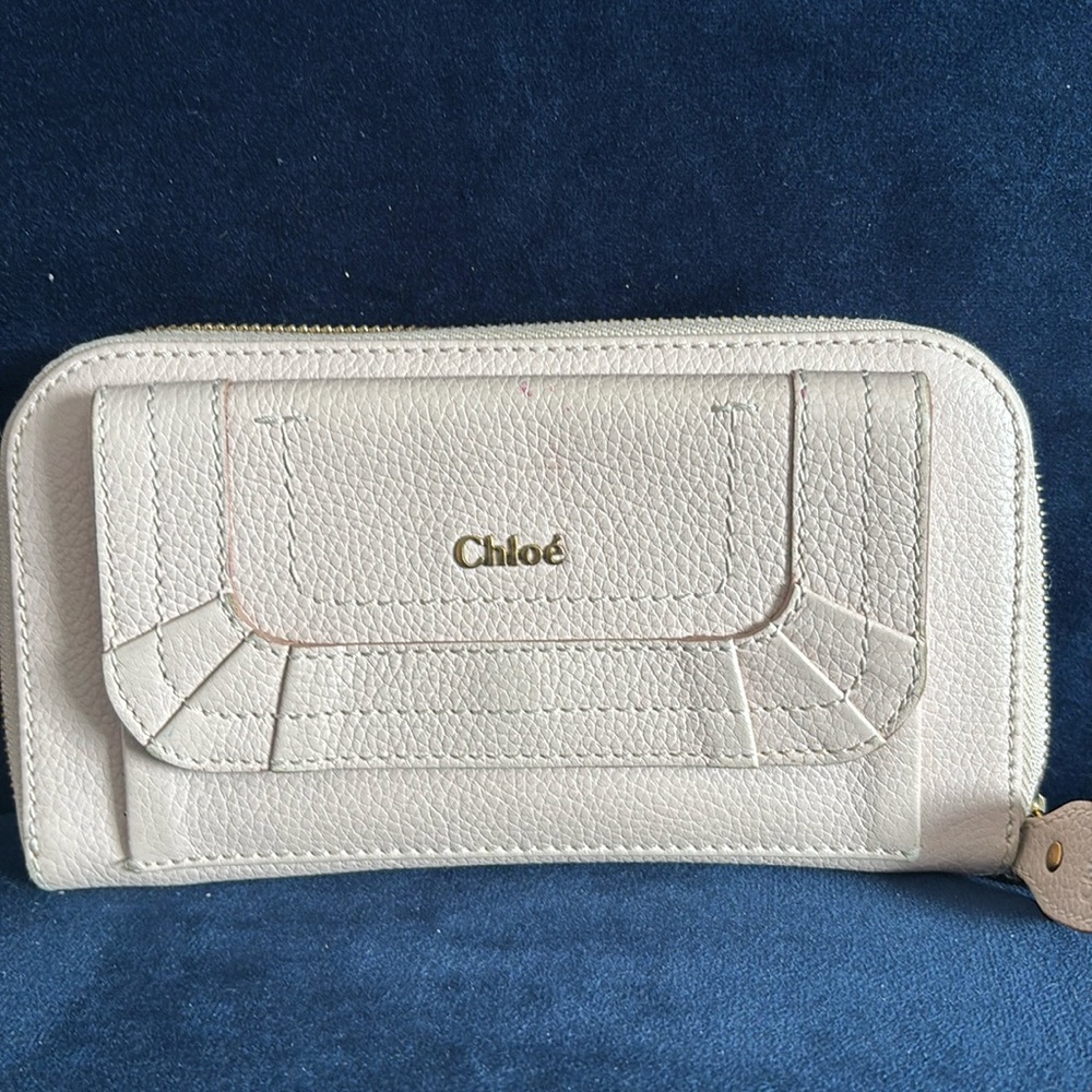 Chloe Zippy long wallet